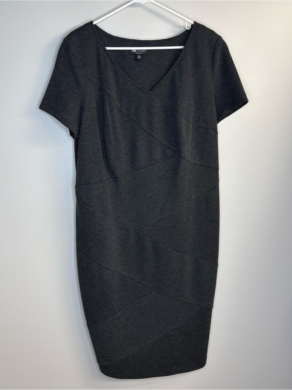 In. Studio Short-Sleeve Sheath Dress